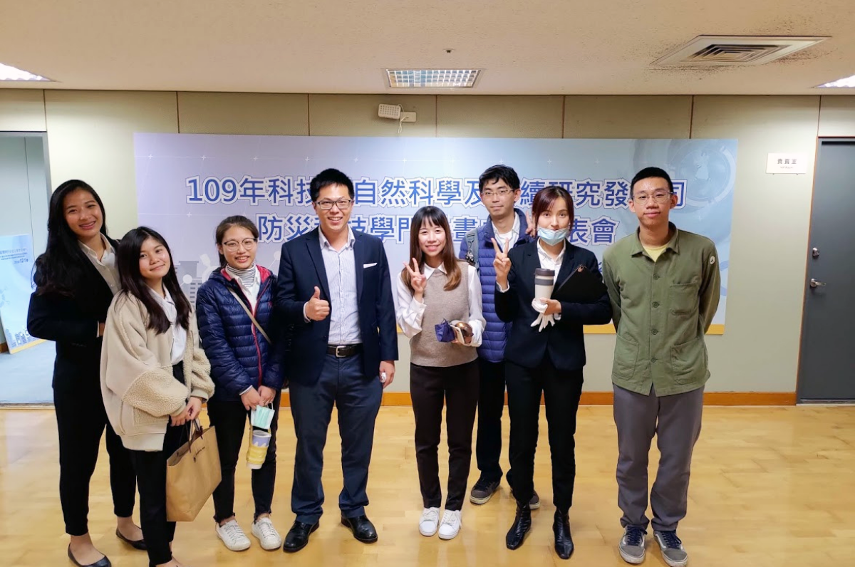 A group photo of Dr. Lin Yuan-Chien and his research team in Hydrological and Environmental Informatics Laboratory in Dept. of Civil Engineering at NCU  Photo courtesy: Dept. of Civil Engineering