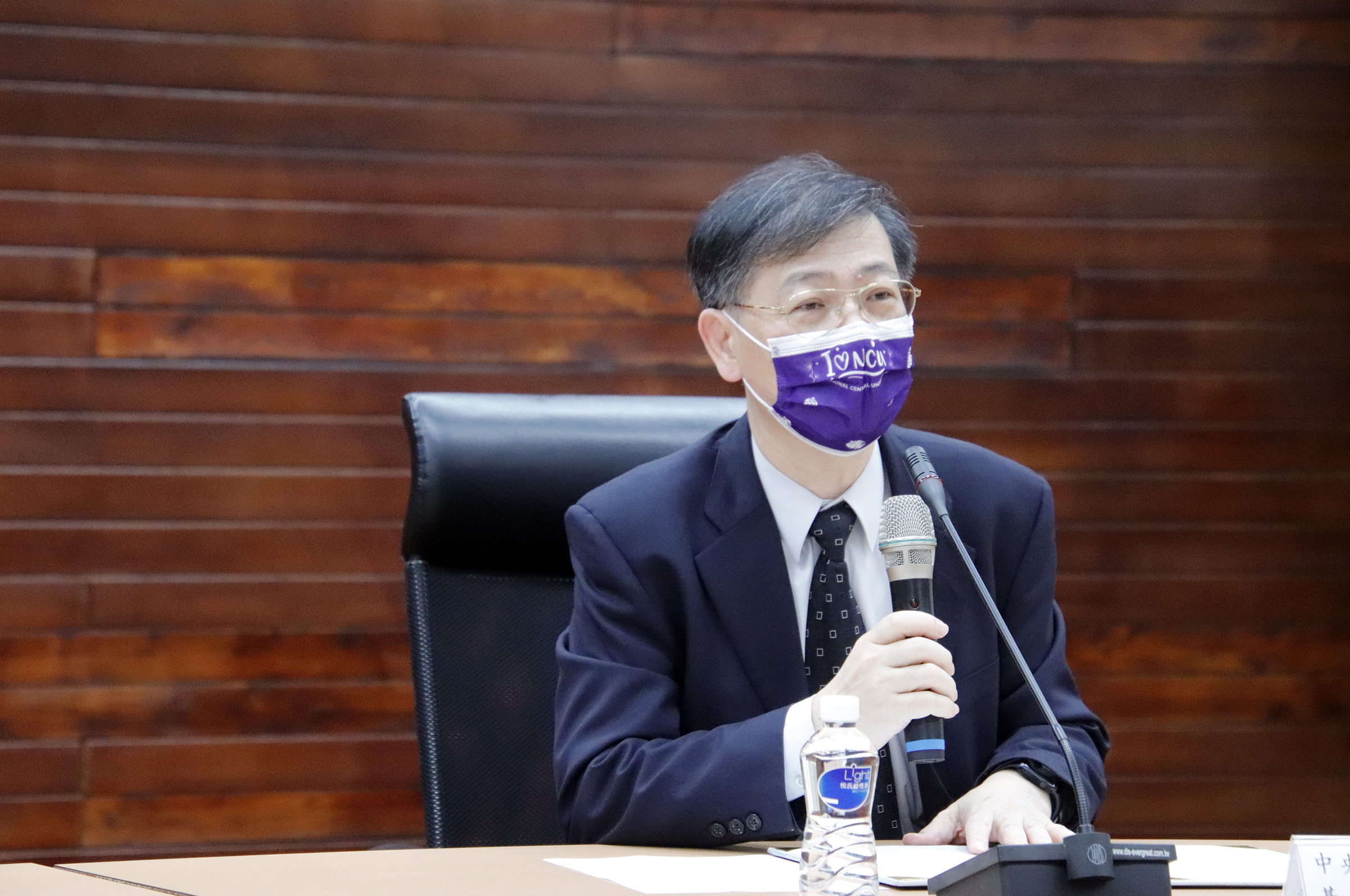 中央大學副校長綦振瀛表示,中大在基礎科學與應用科學上之研究在全國名列前茅,未來更將成立「國立中央大學國防科技研究中心」。陳如枝攝