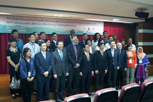 Delegates and professionals from different countries participated in the Sixth Annual Asia-Pacific Mercury Monitoring Network Partners Meeting. PHOTO: Chen Ju-chih 
