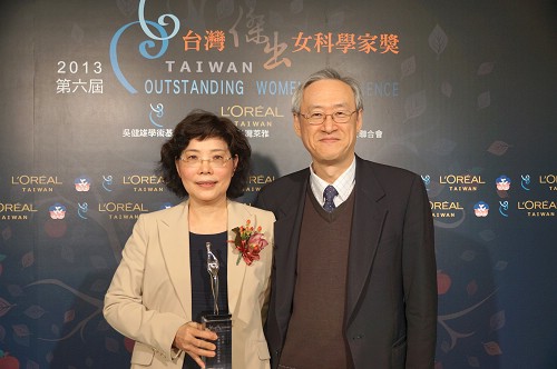 李光華副校長與王素蘭教授是人生好伴侶，更是學術上好伙伴。陳如枝攝