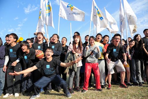 資工系「資工同心,再創奇蹟」的信念,粉碎資管系尋求六連霸的美夢。駱主安、陳俊名攝