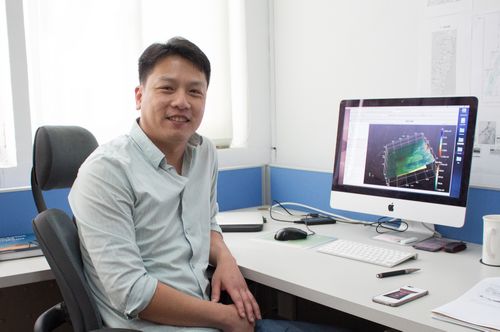 Associate Professor Kuo-Chen Hao from the Department of Earth Sciences dedicates himself to the study of the lithosphere, lithospheric structures, and seismic activities of the lithosphere.