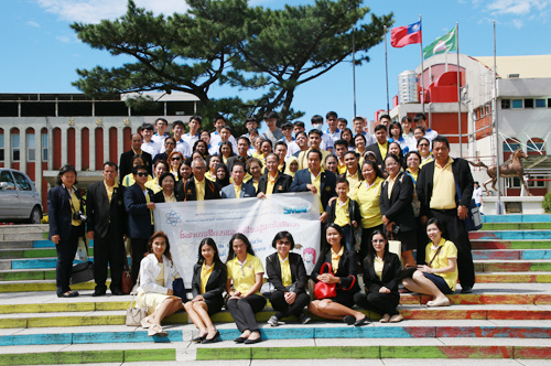 SMTAT visited JSHS of NCU, exploring Taiwan science education. Photo provided by GLOBE Program Taiwan.