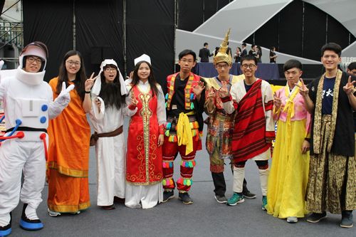 NCU students dress in traditional costumes of different cultures and greet everyone, presenting the cultural diversity at NCU!   PHOTO: Office of Physical Education