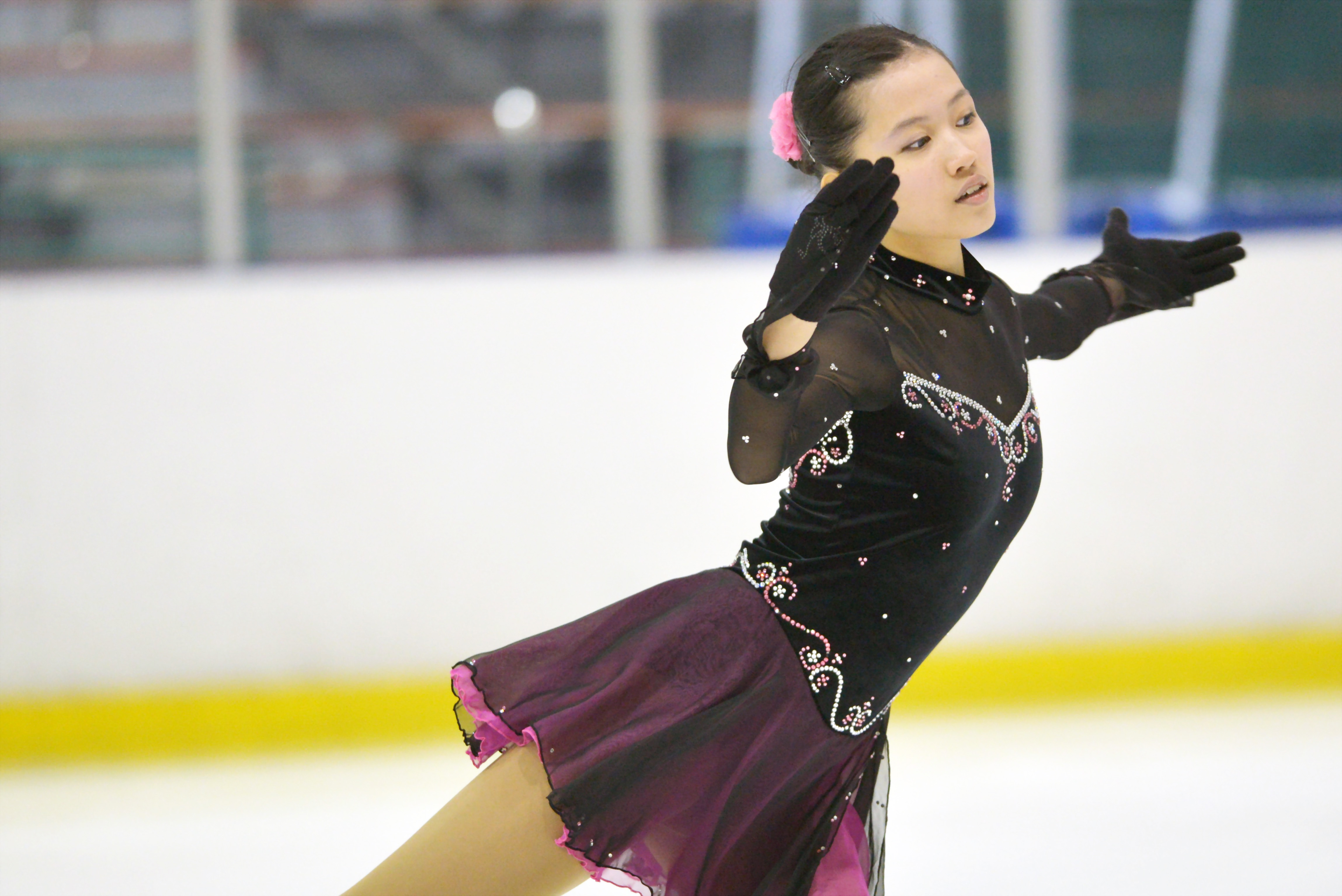 Hsieh Hsuan at the Dept. of CSIE, National Figure Skater, Develops an Action Analysis System for Figure Skating